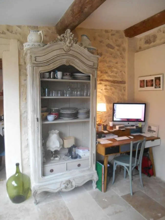 Le Mas De Perrotet En Roussillon Gargas Franciaország