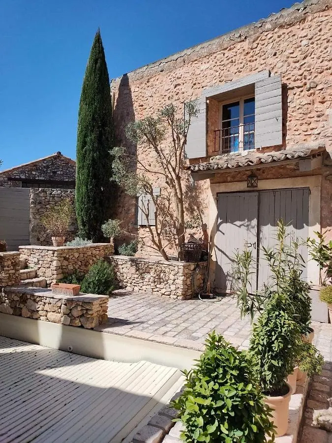 Le Mas De Perrotet En Roussillon Gargas